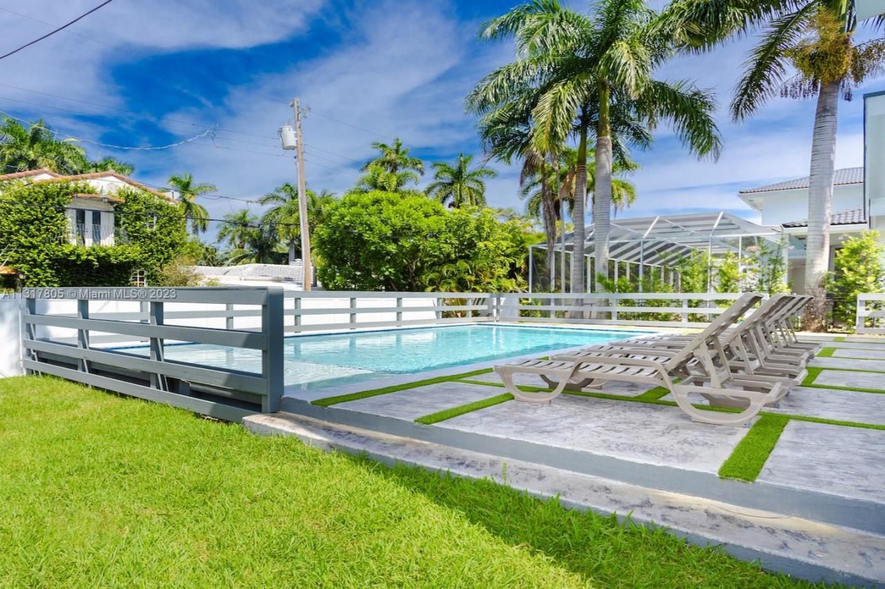 1109 Hollywood Blvd, Hollywood, FL 33019 Photo