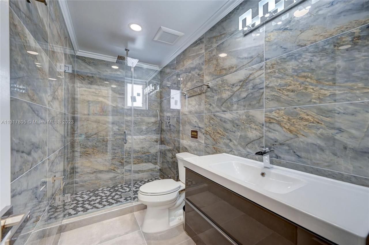 1109 Hollywood Blvd, Hollywood, FL 33019 Photo