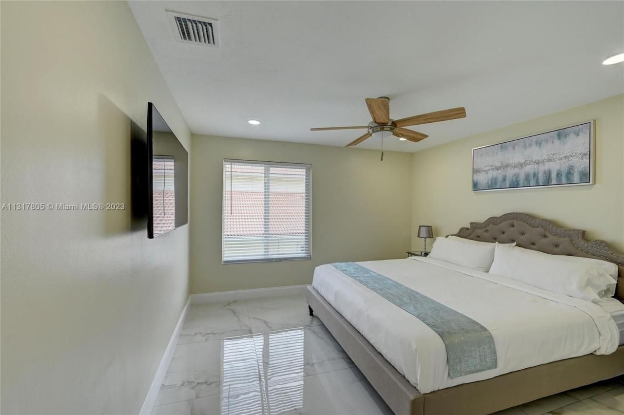 1109 Hollywood Blvd, Hollywood, FL 33019 Photo