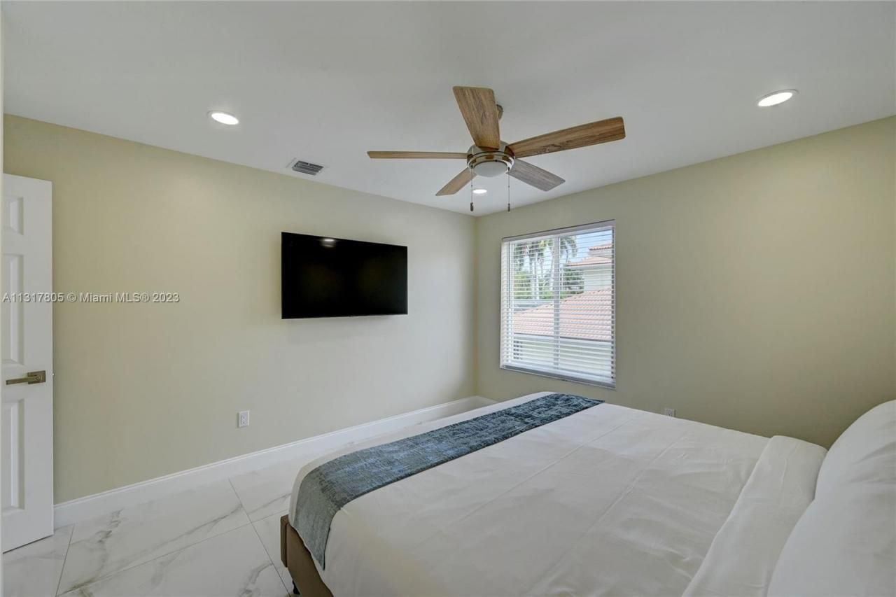 1109 Hollywood Blvd, Hollywood, FL 33019 Photo