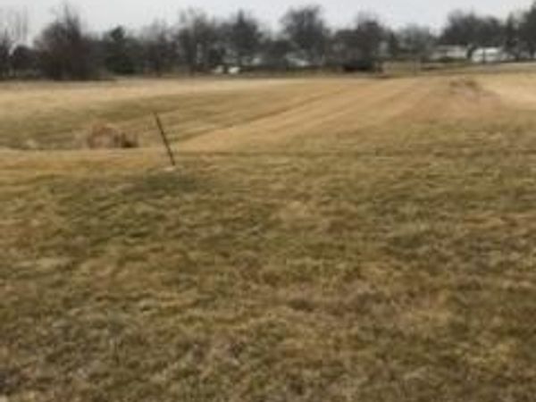 12 Boulder Drive, Carlock, IL 61725