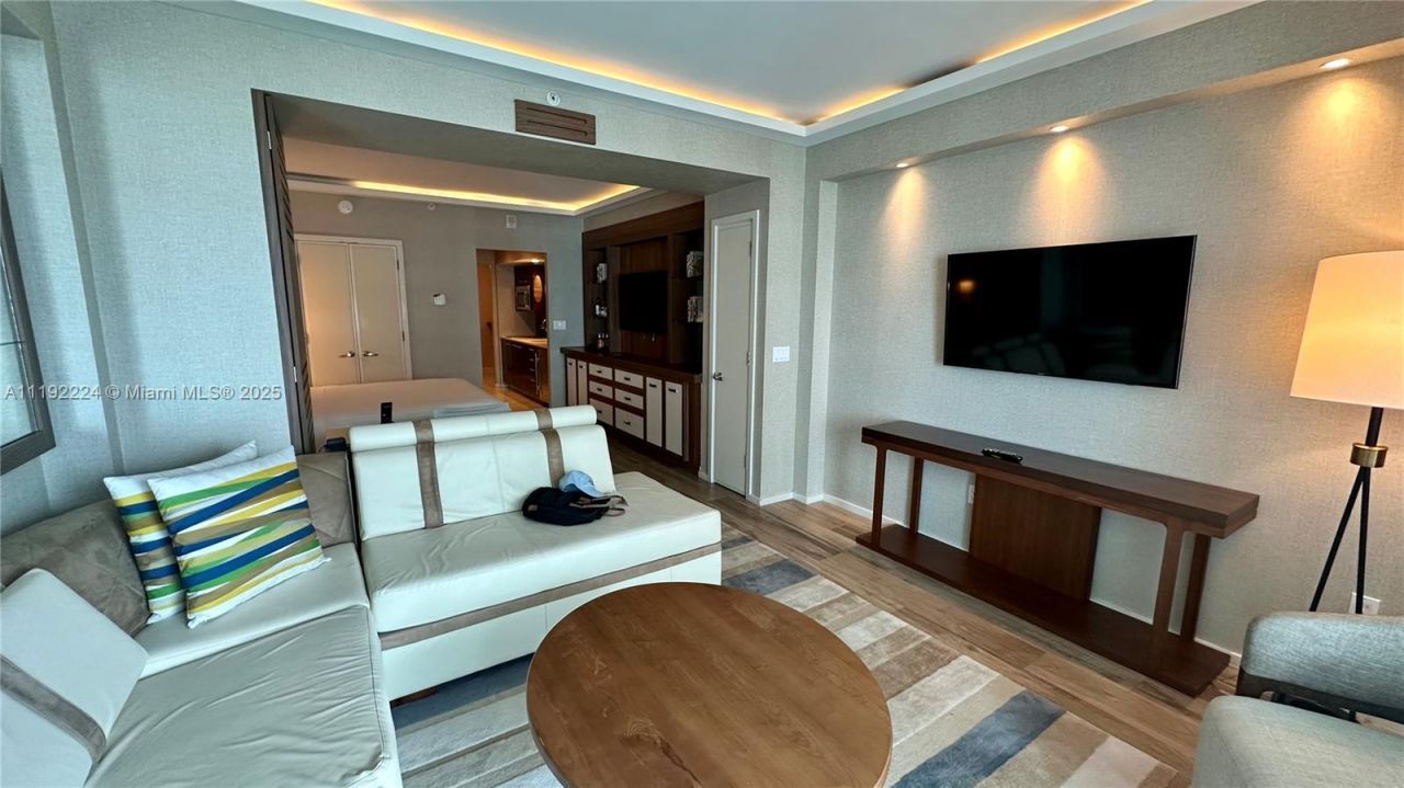 551 N Fort Lauderdale Beach Blvd, Unit H1510, Fort Lauderdale, FL 33304 Photo