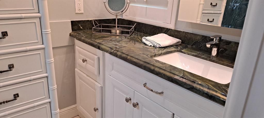 5500 Old Ocean Boulevard, Unit 202, Ocean Ridge, FL 33435 Photo