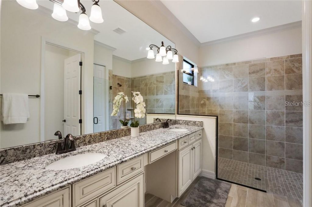 17525 Hickok Belt Loop, Bradenton, FL 34211 Photo