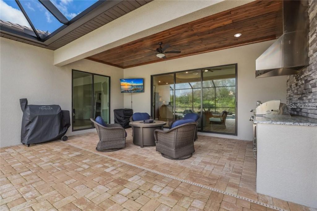 17525 Hickok Belt Loop, Bradenton, FL 34211 Photo