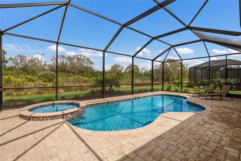 17525 Hickok Belt Loop, Bradenton, FL 34211 Photo