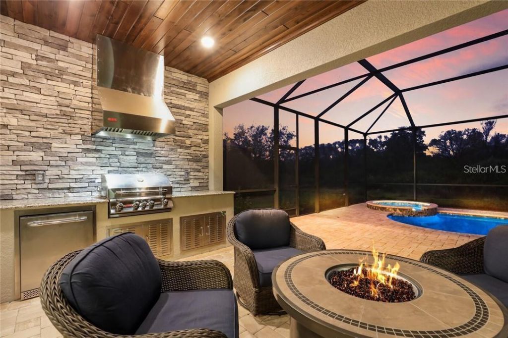 17525 Hickok Belt Loop, Bradenton, FL 34211 Photo