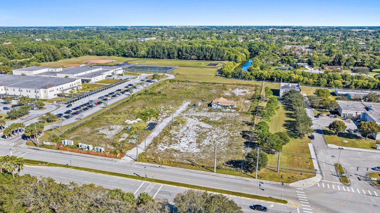 4900 52nd Ct N Road N, Greenacres, FL 33463 Photo