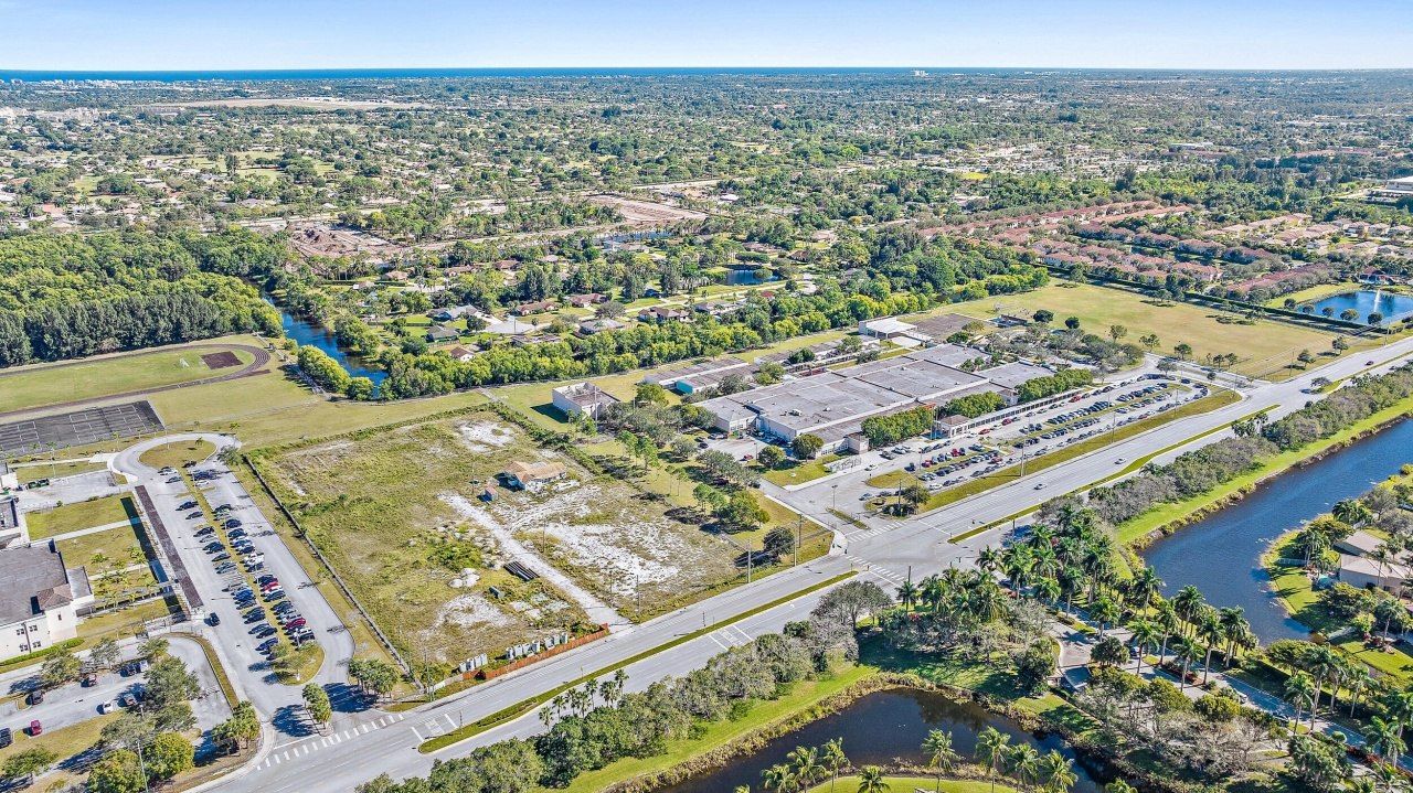 4900 52nd Ct N Road N, Greenacres, FL 33463 Photo