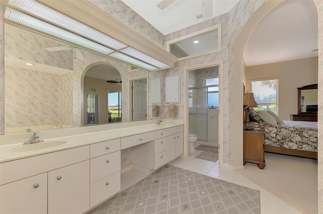 549 Fallbrook Drive, Venice, FL 34292 Photo