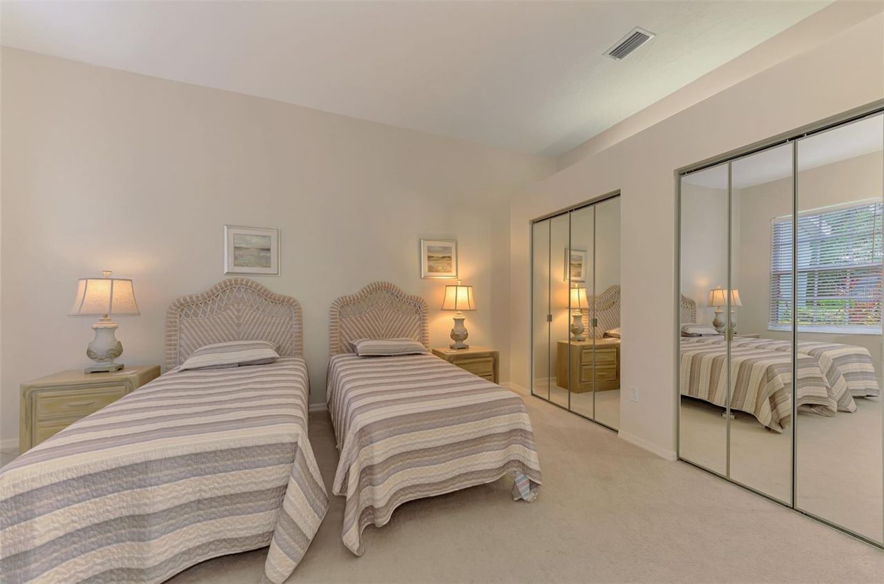 549 Fallbrook Drive, Venice, FL 34292 Photo