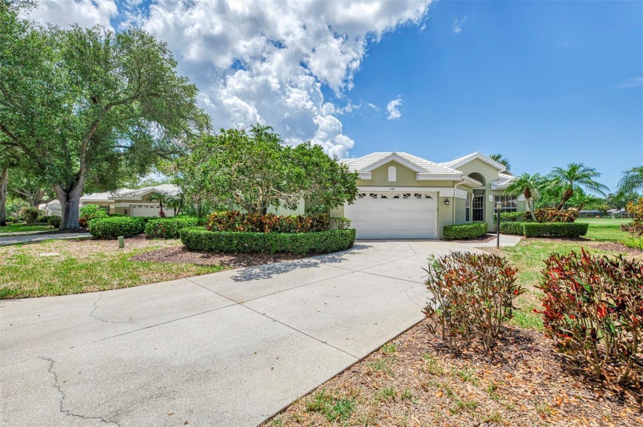 549 Fallbrook Drive, Venice, FL 34292 Photo