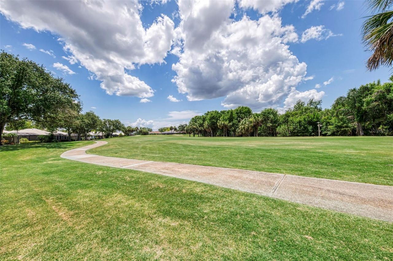 549 Fallbrook Drive, Venice, FL 34292 Photo