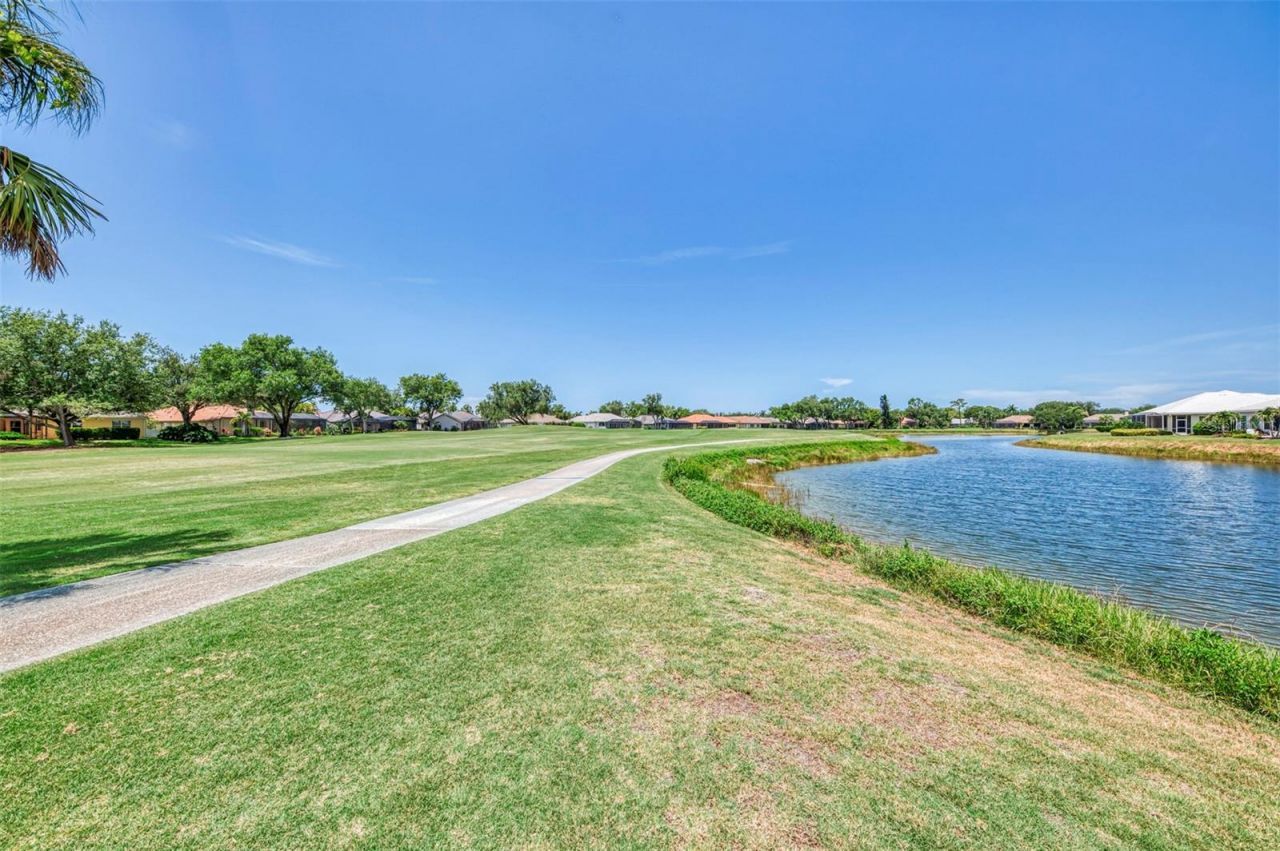 549 Fallbrook Drive, Venice, FL 34292 Photo