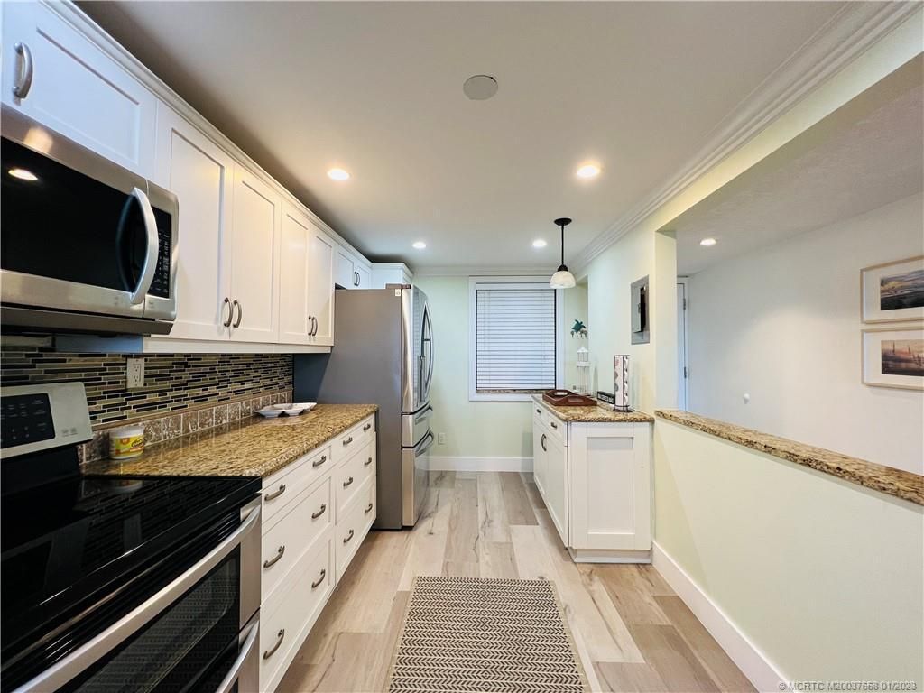 10044 S Ocean Drive, Unit 203, Jensen Beach, FL 34957 Photo