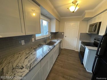 3825 FIELDVIEW Avenue, West Bloomfield Twp, MI 48324