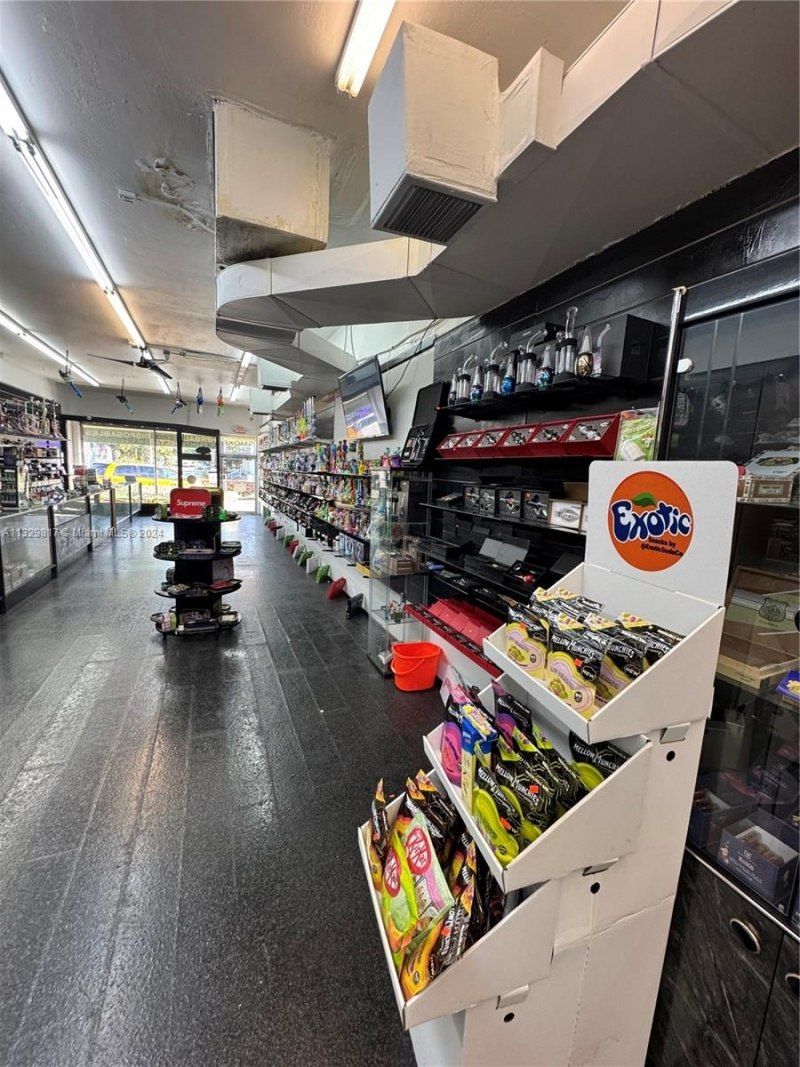 Please Call For Address, North Miami Beach, FL 33162 Photo