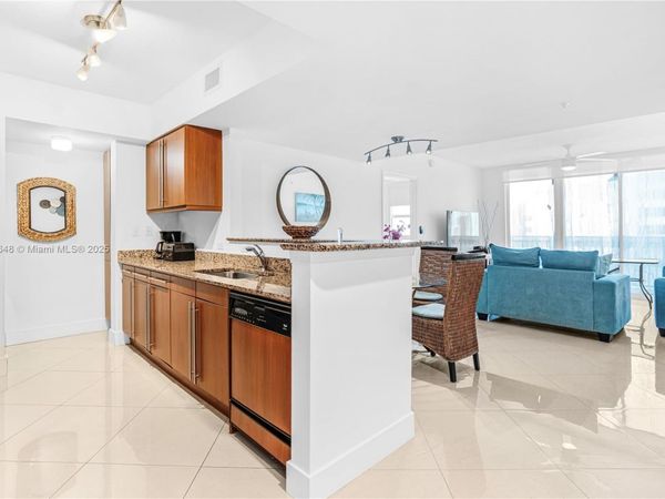 2080 S Ocean Dr,, Unit 1507., Hallandale Beach, FL 33009