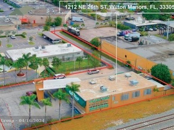 1212 NE 26th St, Wilton Manors, FL 33305