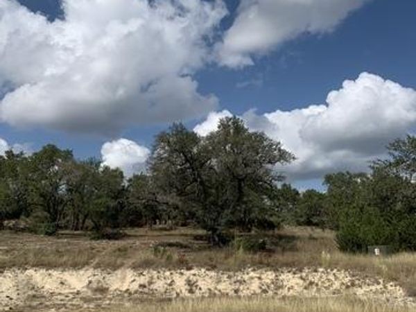 1916 Split Mtn, Canyon Lake, TX 78133