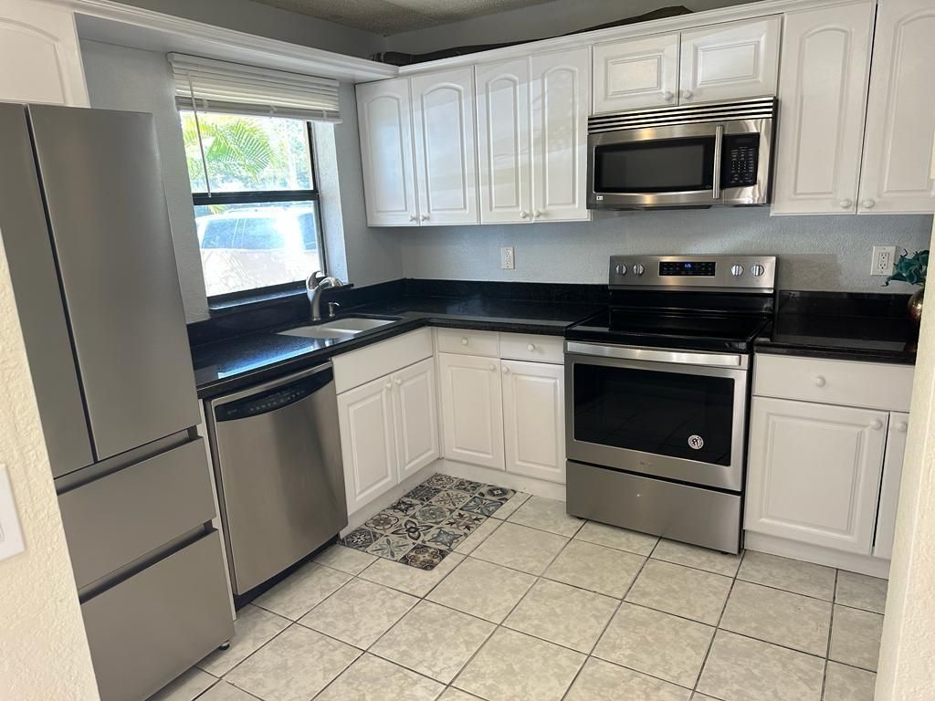 11001 Royal Palm Boulevard, Coral Springs, FL 33065 Photo