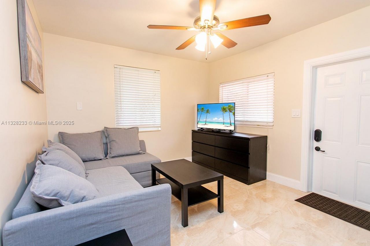 809 S 17th Ave, Hollywood, FL 33020 Photo