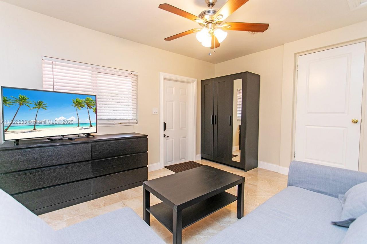 809 S 17th Ave, Hollywood, FL 33020 Photo