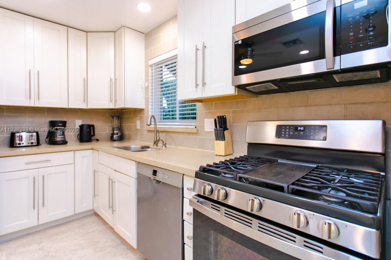 809 S 17th Ave, Hollywood, FL 33020 Photo