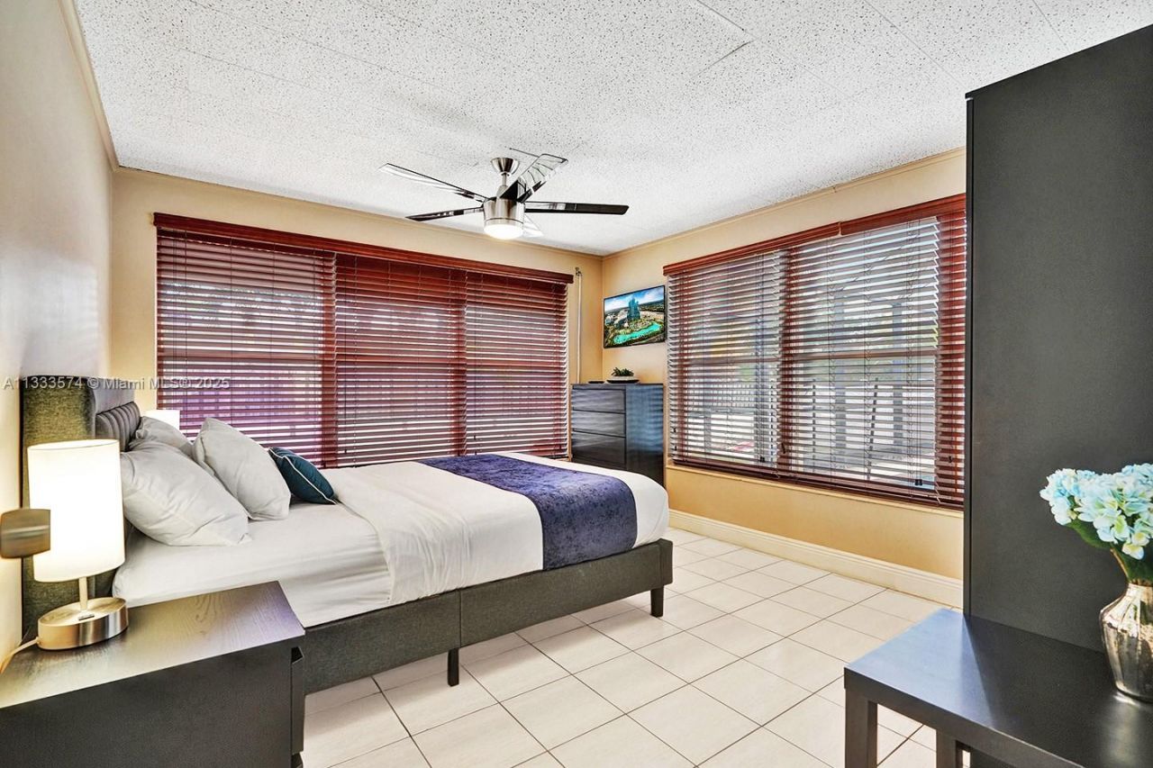 947 Washington St, Hollywood, FL 33019 Photo