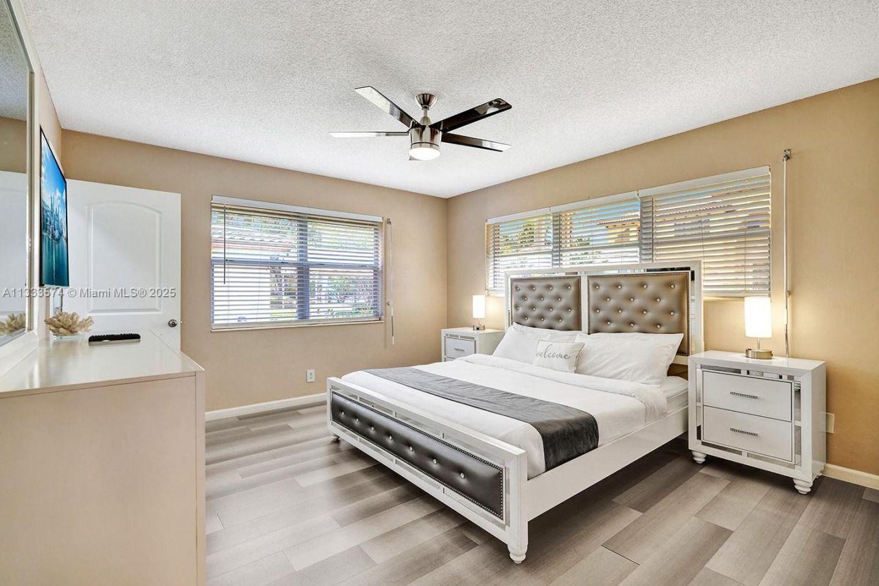 947 Washington St, Hollywood, FL 33019 Photo