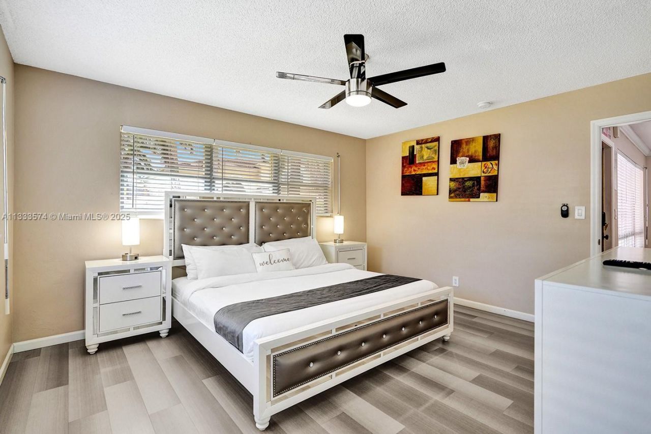 947 Washington St, Hollywood, FL 33019 Photo