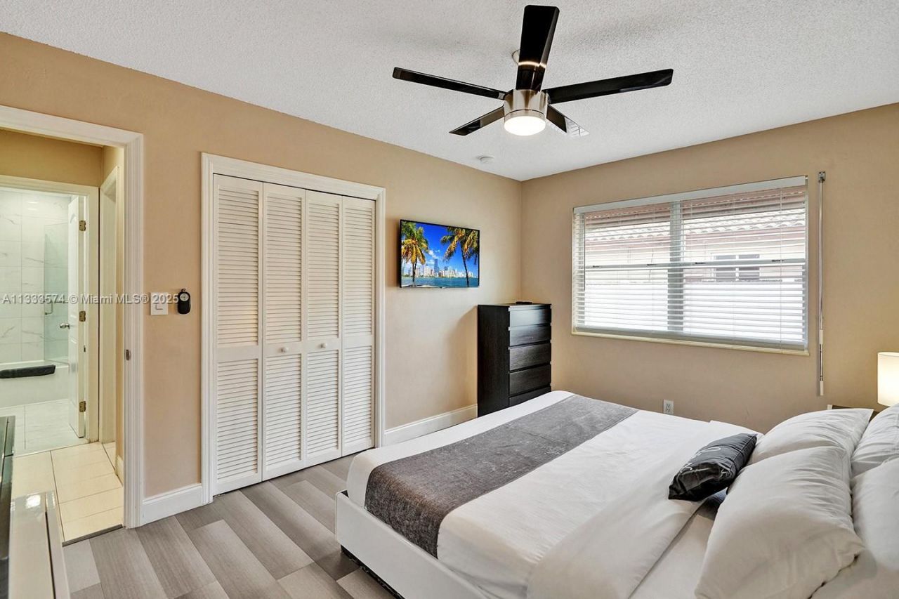 947 Washington St, Hollywood, FL 33019 Photo