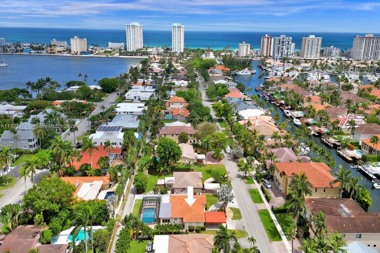 947 Washington St, Hollywood, FL 33019 Photo