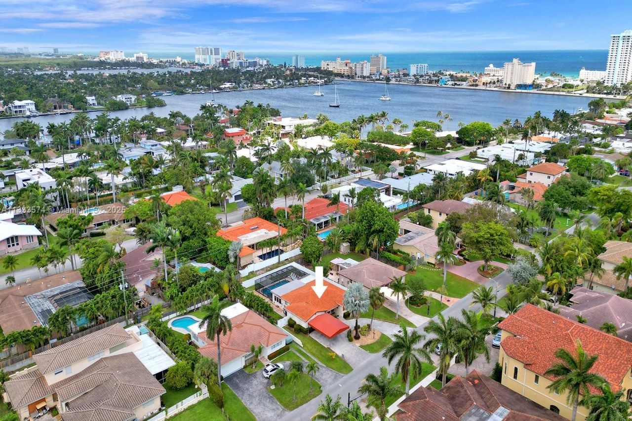 947 Washington St, Hollywood, FL 33019 Photo