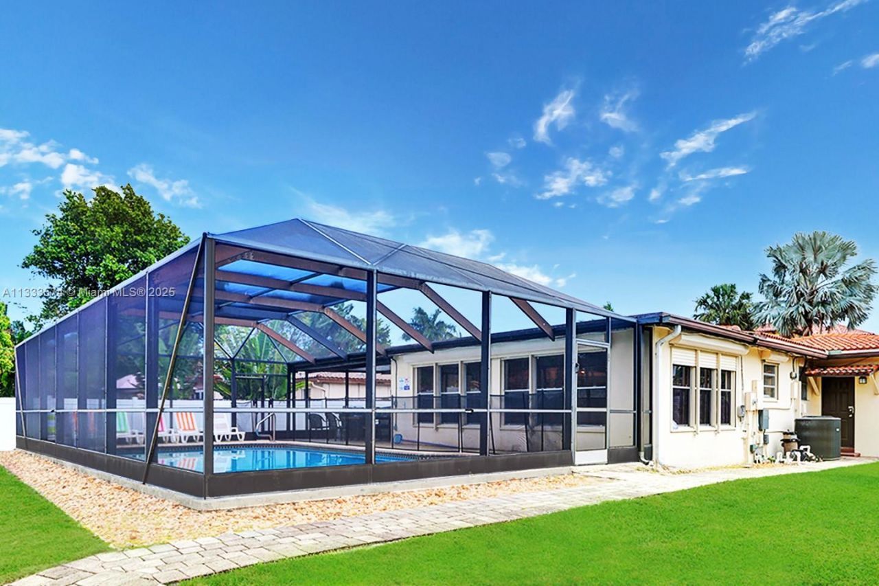 947 Washington St, Hollywood, FL 33019 Photo