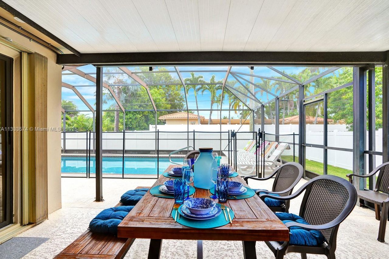 947 Washington St, Hollywood, FL 33019 Photo