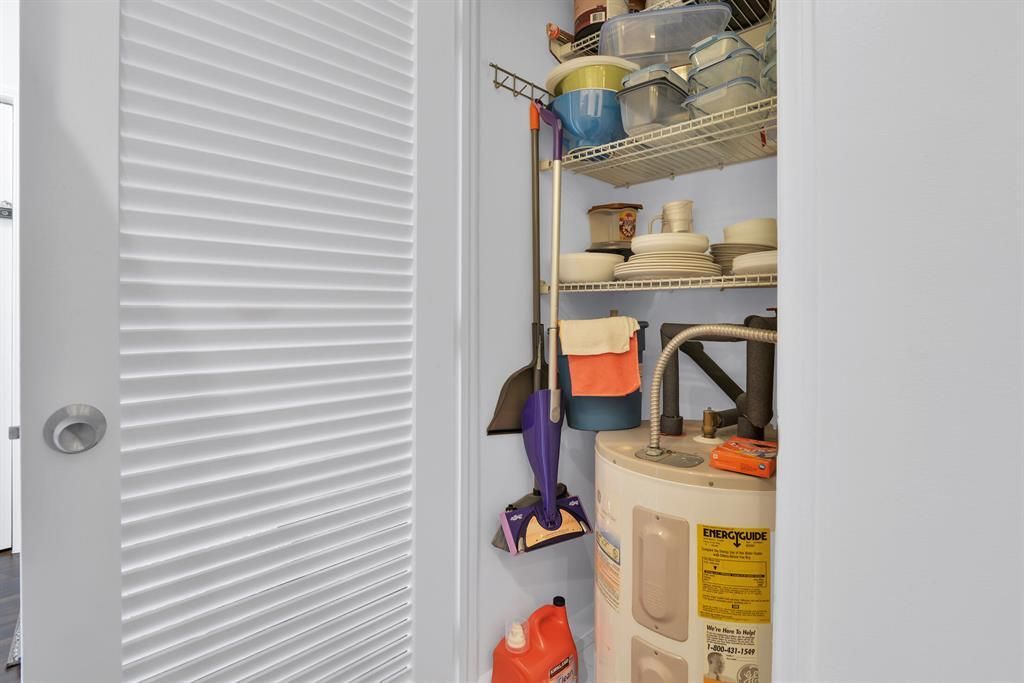 720 Orton Avenue, Unit 701, Fort Lauderdale, FL 33304 Photo