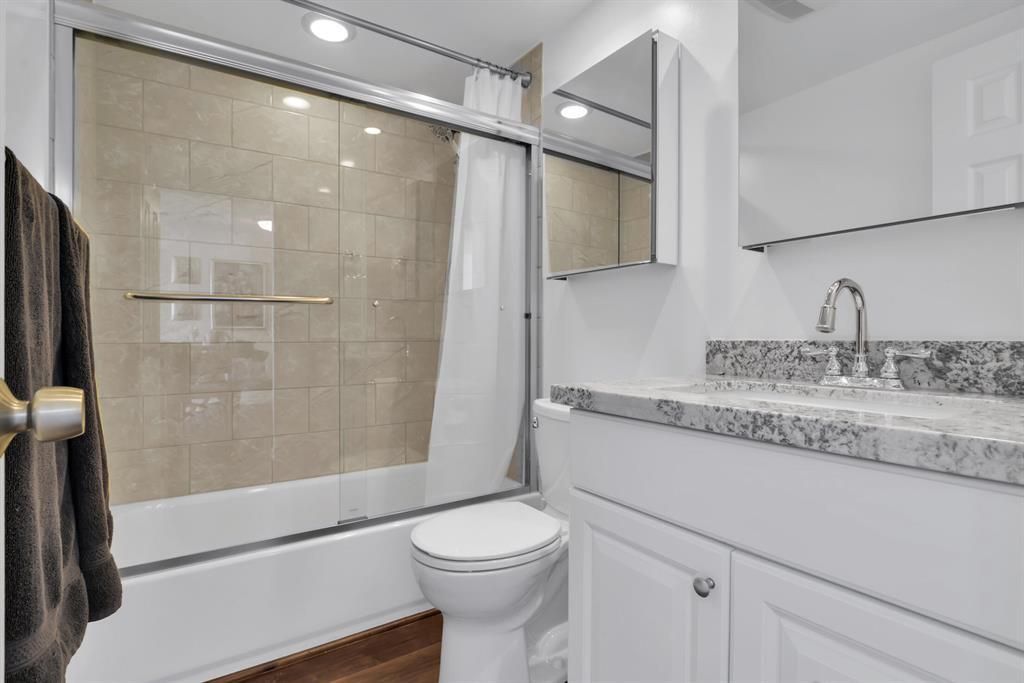 720 Orton Avenue, Unit 701, Fort Lauderdale, FL 33304 Photo