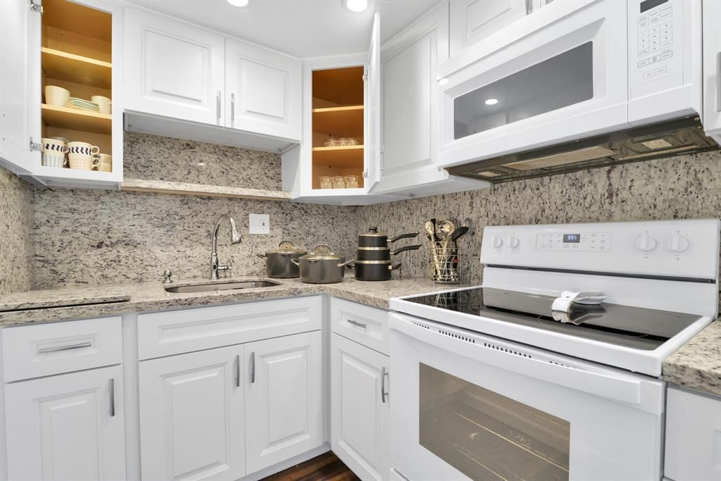 720 Orton Avenue, Unit 701, Fort Lauderdale, FL 33304 Photo