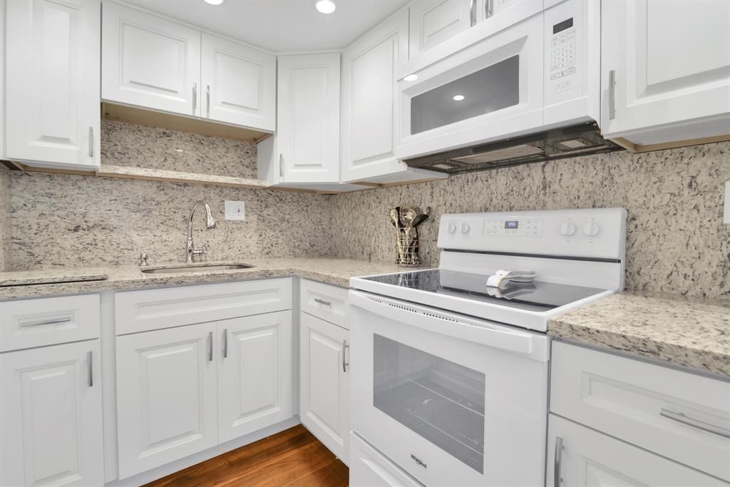 720 Orton Avenue, Unit 701, Fort Lauderdale, FL 33304 Photo