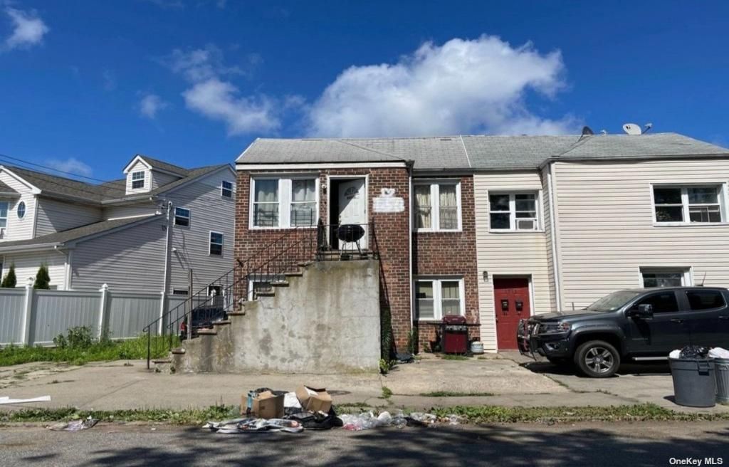 15-20 Beach 12th Street, Far Rockaway, NY 11691 Main Photo