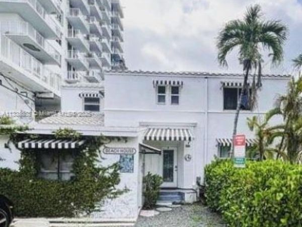 2811 Indian Creek Dr, Miami Beach, FL 33140