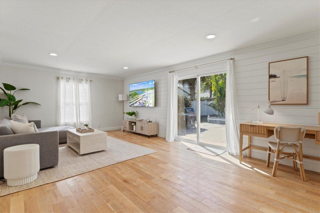 326 S Lime Avenue, Sarasota, FL 34237 Photo