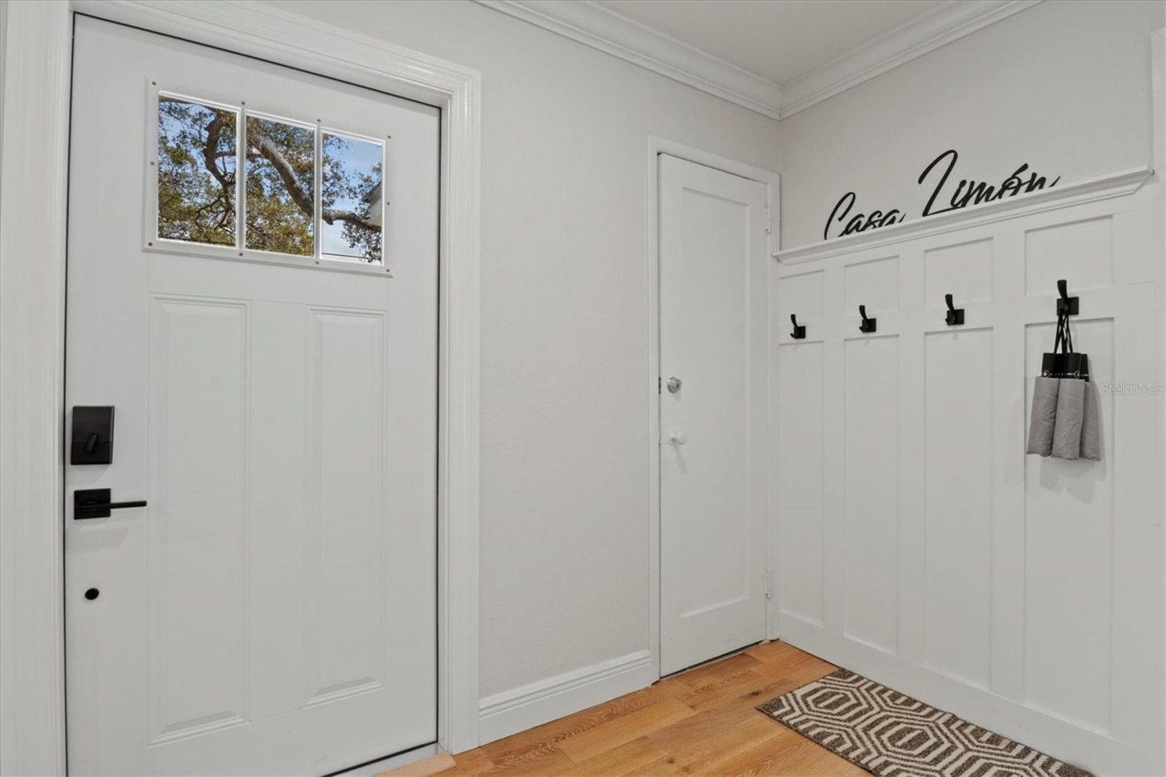 326 S Lime Avenue, Sarasota, FL 34237 Photo