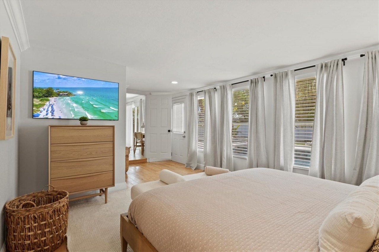 326 S Lime Avenue, Sarasota, FL 34237 Photo