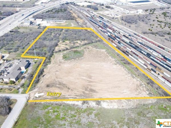 1303 N 31st St, Temple, TX 76504