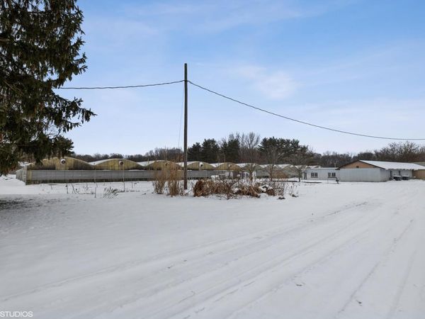 1430 S 3rd Street, Niles, MI 49120