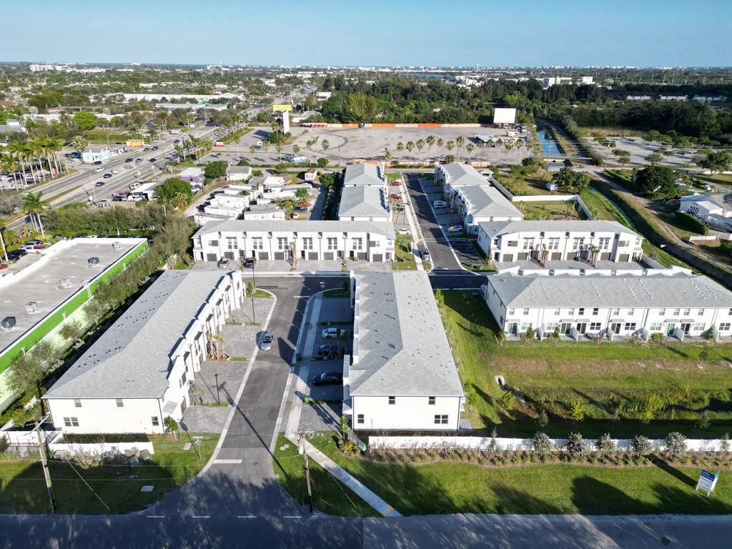 3569 San Bernardino Way, Palm Springs, FL 33461 Photo