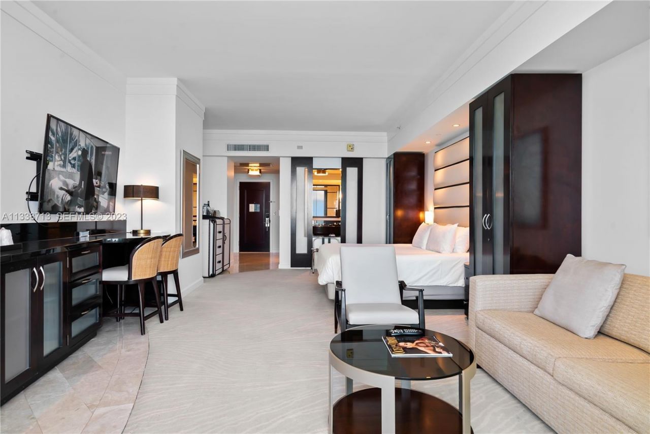 4391 Collins Ave, Unit 1911/1909/, Miami Beach, FL 33140 Photo
