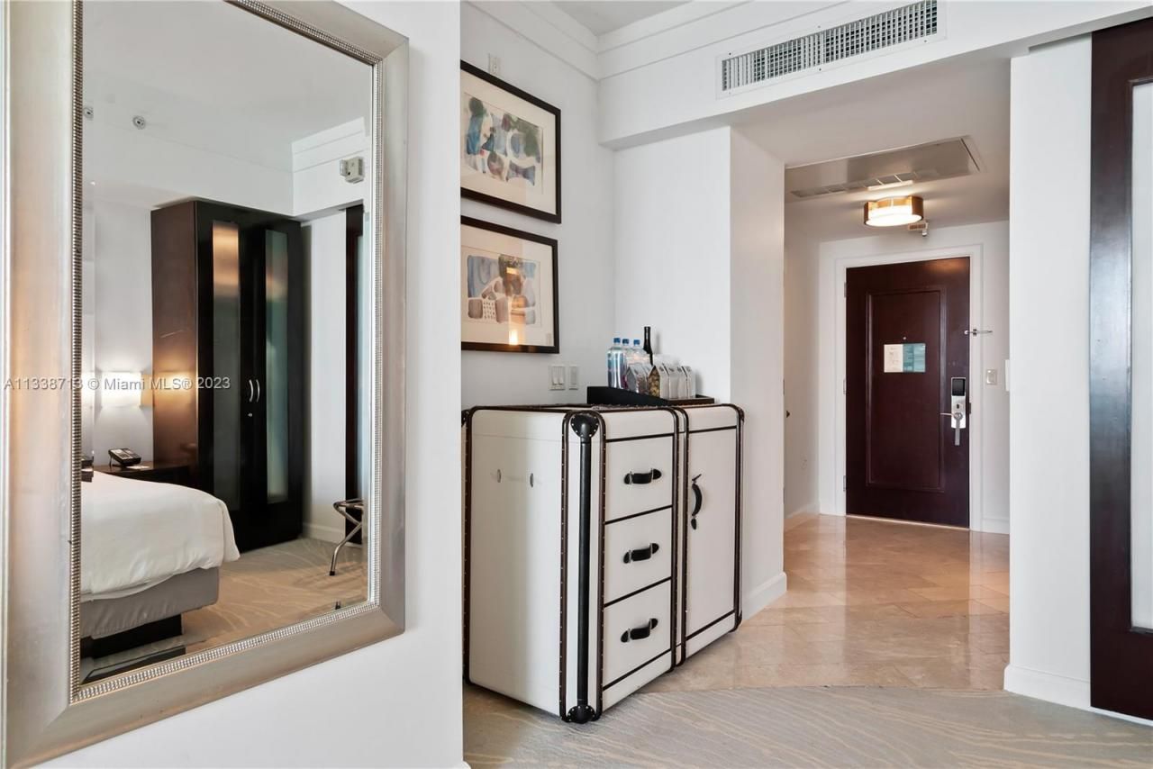 4391 Collins Ave, Unit 1911/1909/, Miami Beach, FL 33140 Photo